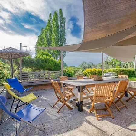Holiday home Le Bivouac Vue Sur Geraudot